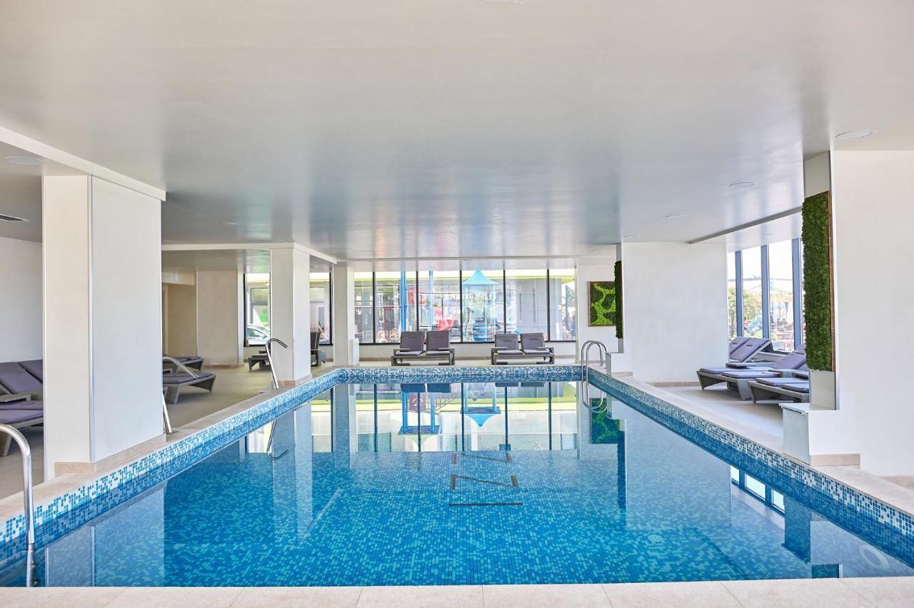 Fancy Apartment In Spa N Pool Beach Resort Mamaia Extérieur photo